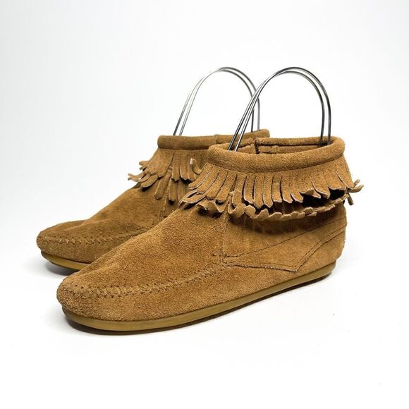 🍋 Minnetonka • Girls’ Double Fringe Side Zip Moccasin Bootie Size 4 - Picture 2 of 9